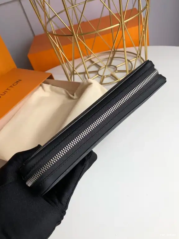 Cheap Louis Vuitton XL ZIPPY WALLET 0701